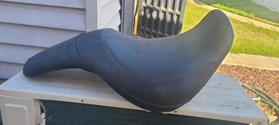 2007-2017 KAWASAKI VULCAN 900 CUSTOM VN900 Seat 56033-0175 - Image 1 of 3