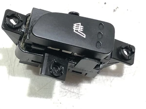 KIA CARENS 2014 MK3 FRONT HEATED SEAT CONTROL SWITCH PANEL 299120260 /2013-19 - Picture 1 of 6