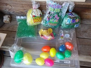 Lot Vintage 90er Partyartikel Eier Körbe Gras Luftballons Urlaub Sammeln Deko - Bild 1 von 3