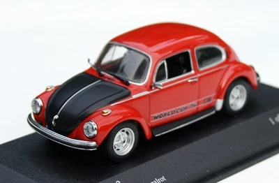 VW Maggiolino 1303 Sondermodell " World Cup 1974 ", Rosso Senegal, MINICHAMPS Im - Immagine 1 di 4
