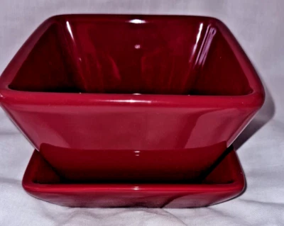 Pampered Chef Simple Additions Square Bowl Set Of 2 Cranberry - Image 1 of 4