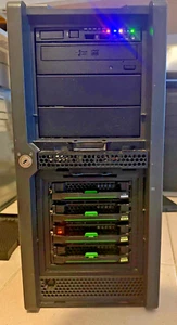 Serveur Fujitsu Primergy TX140 S1P - Intel Xeon E3-1220 @ 3.10GHz + 4 SAS HDD - Afbeelding 1 van 11