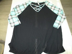 Womens black long green plaid sleeved shirt Honeyme curvy size XL - Picture 1 of 3