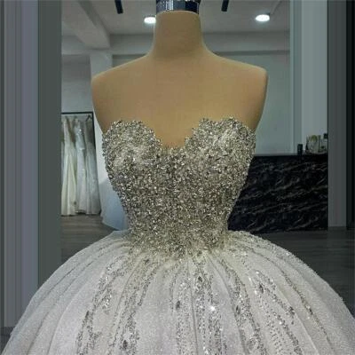 Vestidos de novia de lujo con pedrería línea A vestido de novia personalizado Foto 1 de 4