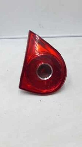 RICAMBI USATI, FANALINO INTERNO POSTERIORE SINISTRO VOLKSWAGEN GOLF 5 3 PORTE - Foto 1 di 2