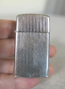 Vintage 1976 Slim Flat Bottom Engraved Stripe Pattern Initial Box Zippo Lighter - Picture 1 of 7