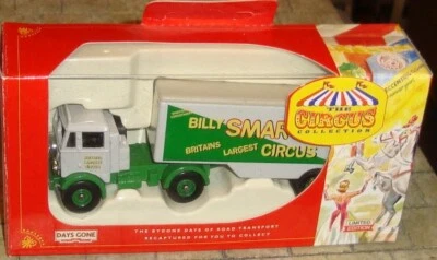 AEC MAMMOTH WITH ARTICULATED BACK BOX -BILLY SMART'S CIRCUS - 1:76 00 scale LTD - Image 1 of 4