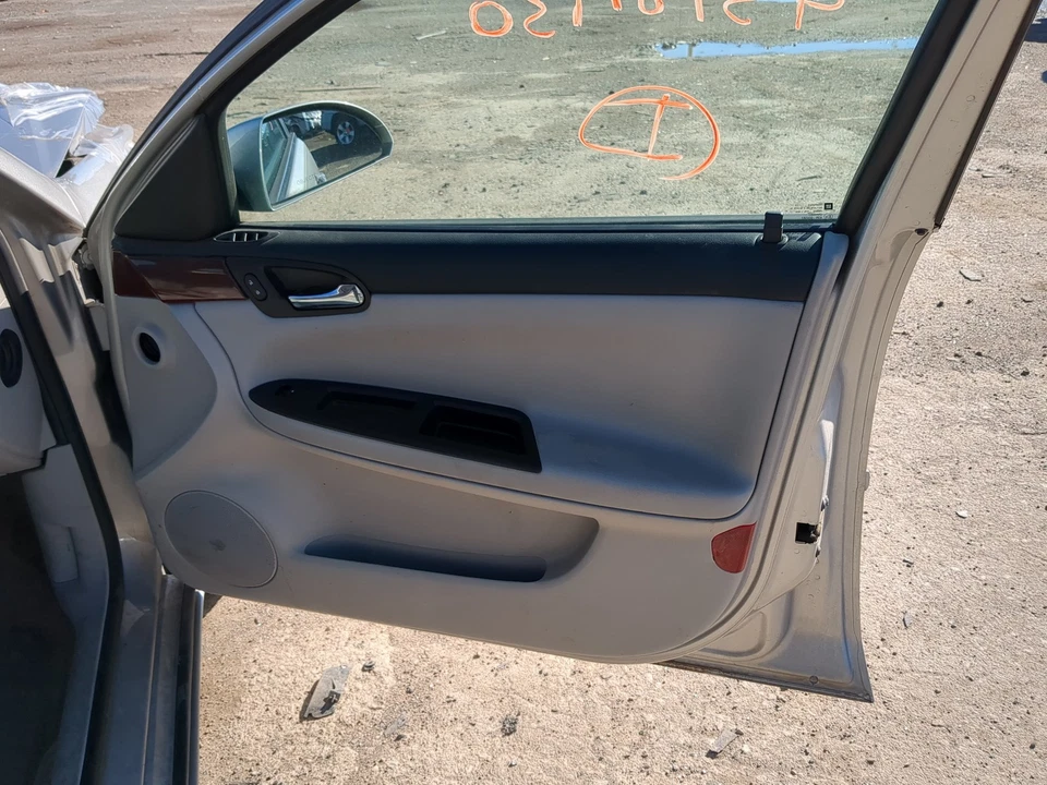 Chevrolet Impala 2007 pasajero delantero derecho interior panel puerta moldura U6BA6 Foto 1 de 1