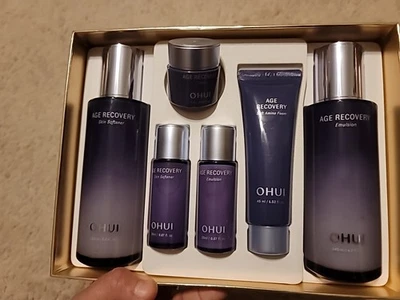 Juego especial Ohui Age Recovery 2 piezas + regalos Foto 1 de 4