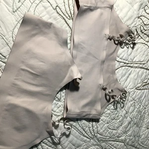 Art Class Mädchen XLarge gepolsterter nahtloser Mikrofaser beige XL BH gebraucht, in einwandfreiem Zustand - Bild 1 von 9