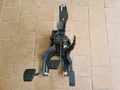 VW Golf mk2 Jetta mk2 Brake Pedal Clutch Assembly Box Pedal Box LHD - Image 1 of 4