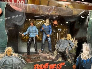 NECA Friday the 13th Jason & Pamela 25th Anniversary Set, Complete in Box - Picture 1 of 6