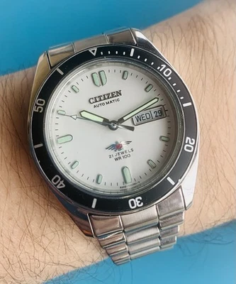 Citizen Sport Diver Red Eagle 7, White Dial, 4 R12021-RC, Year ‘88. NEAR NOS!!! - Immagine 1 di 4