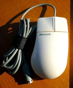Vintage Microsoft Serial-Mouse Port Compatible 2.0 Mouse #58264 Gloss Off-White - Picture 1 of 8