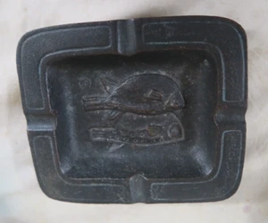 Vintage MCM Cast Iron Fish Koi Pisces Ashtray 6" x 7" - Picture 1 of 6