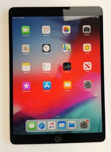 Apple iPad Pro (2017) 64GB, Wi-Fi, 10.5in - Space Grey - Light Scratches - Afbeelding 1 van 7