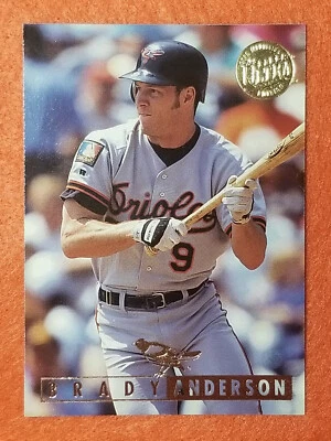 1995 Fleer Ultra Series 1 Baseball Gold Medallion - Choose a Card - Image 1 of 2