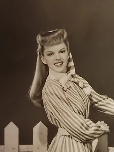 8x10 MATTE Photo JUDY GARLAND Meet ME IN ST. LOUIS Robert BOARD estate GAY INTRS - Picture 1 of 11