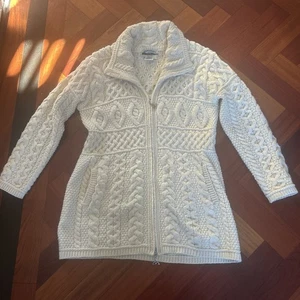 ARAN CRAFTS IRELAND 100% Natural Merino Wool Cardigan Zip Front Sweater MEDIUM - Picture 1 of 15