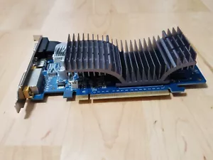 Asus EN8400GS Geforce 8400 GS Video Card 512MB DDR3 Silent PCIe x16 low profile - Picture 1 of 12