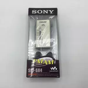 Walkman de radio súper compacta Sony FM/AM - dorado (SRF-S84/N) - Imagen 1 de 1