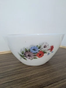 Arcopal Volubilis Salad Bowl, Vintage, Retro, Floral Tableware, Milk Glass - Picture 1 of 5