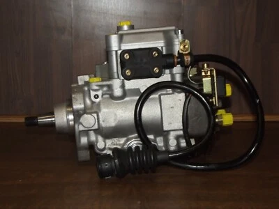 Injection Pump Audi 80 1Z-AHU Engine- 90 HP 1Z AHU 028130109 J -0460404995** - Image 1 of 4