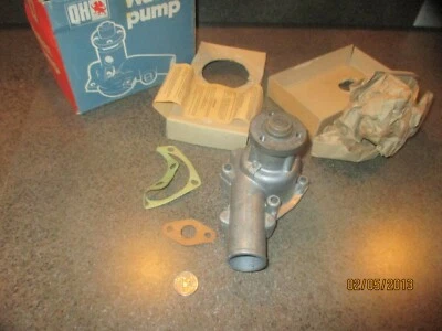 NOS Quinto Hazell#QCP571 Water Pump Assembly 1966-73 Fiat 124 1197cc Sedan,Wagon - Image 1 of 4