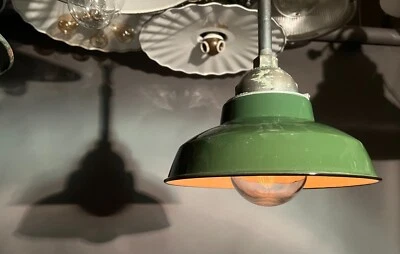 BRONZE Benjamin Light 12" Green NOS Shade w/ VDB-1 Globe, Hi-Temp Wire Ground - Image 1 of 4