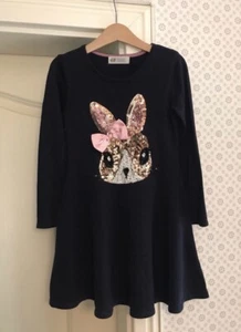H&M Kleid Strickkleid Gr.110/116 Mädchen Hase Pailletten Schleife - Bild 1 von 3