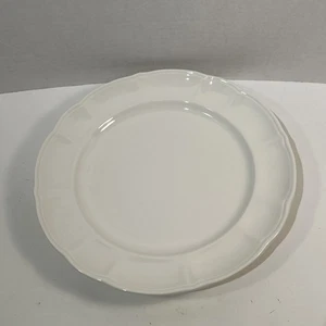 Richard Ginori Group Manifattura di Laveno Dinner Plate 10.5” White - Picture 1 of 9
