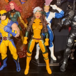 Hasbro • Marvel Legends • X-Men • Rogue - Bild 1 von 3