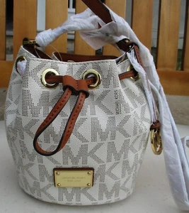 NEU Michael Kors Jules Kordelzug Crossbody Signatur Vanille Beige Neu mit Etikett Bucket - Bild 1 von 9
