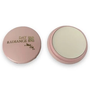 Vintage Mary Kay Day Radiance White Foundation 0.5 oz New Old Stock - Picture 1 of 5