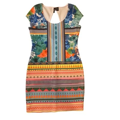 Vestido ceñido al cuerpo Fire Los Angeles estampado floral diseño geométrico para mujer talla mediana Foto 1 de 4