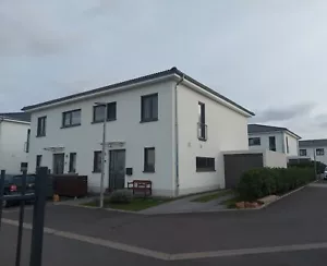 Moderne Doppelhaushälfte in Euskirchen-Stotzheim, 4 Zimmer, 281 qm, Garage - Bild 1 von 6