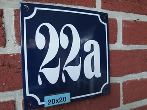 Hausnummer Emaille Nr 22a weisse Zahl auf blauem Hintergrund Mega 20 cm x 20 cm  - Picture 1 of 12