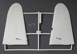 Miniaturas precisas escala 1/48 IL-2 Stormovik - piezas 44 y 45 del kit 3408 - Imagen 1 de 1