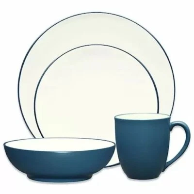 Ajuste de lugar Noritake Colorwave H1034 azul de 4 piezas Foto 1 de 3