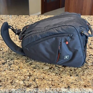 KATA LighTri-314 PL TORSO Pack Camera Bag Sling with Adjustable Inserts Padded - Picture 1 of 10