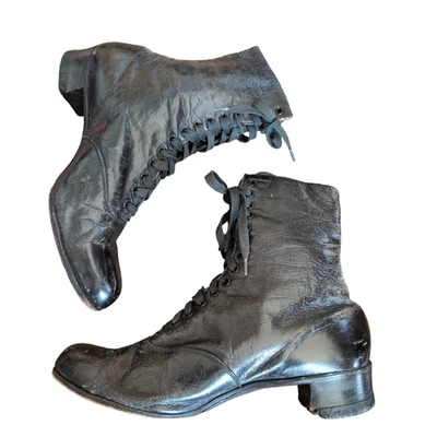 Antique Lace Up Ankle Boots Black Leather Vintage Granny  / 6.5 - Image 1 of 4