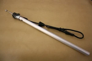 Mitsubishi Pajero 1999-06 3rd GEN V60 Guard mount antenna. NEW. Not electric. - Imagen 1 de 2