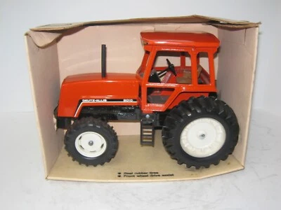 1/16 DEUTZ-ALLIS 8010 MFWD w/WIDE REARS NIB - Image 1 of 4