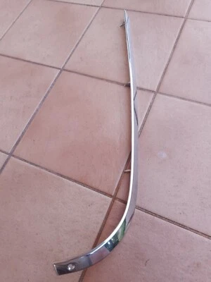 AMC 1970/71/72 HORNET 2/4 PUERTAS SEDÁN CUARTO TRASERO DERECHO PANEL ACABADO CROMADO Ver De Foto 1 de 4