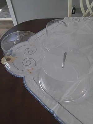Cúpula de exhibición/pastel de acrílico transparente grado comercial Foto 1 de 3