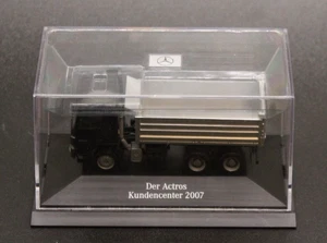 Herpa - MB Actros volquete de tres lados - modelo de centro de atención al cliente - escala 1:87 nuevo - Imagen 1 de 5