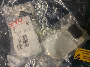00428049 Genuine OEM Bosch Range Spark switch - Picture 1 of 1