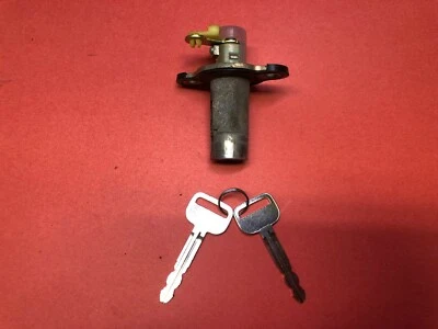 Toyota Celica 1994-1999 cilindro de bloqueo de puerta de maletero trasero usado ¡OEM!  Foto 1 de 2