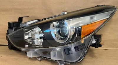 Faro izquierdo conductor Mazda 3 2017-2018 CAPA Foto 1 de 4