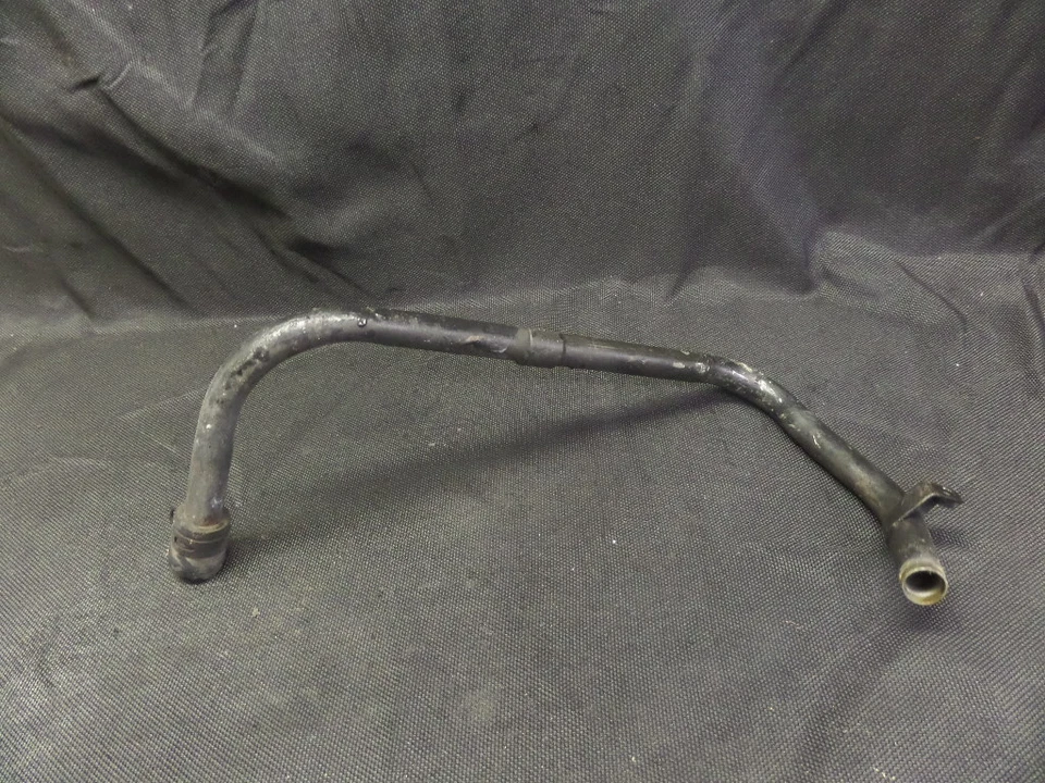 1985 年本田阴影 VT700C 水发动机冷却管 B — 第 1/1 张图片